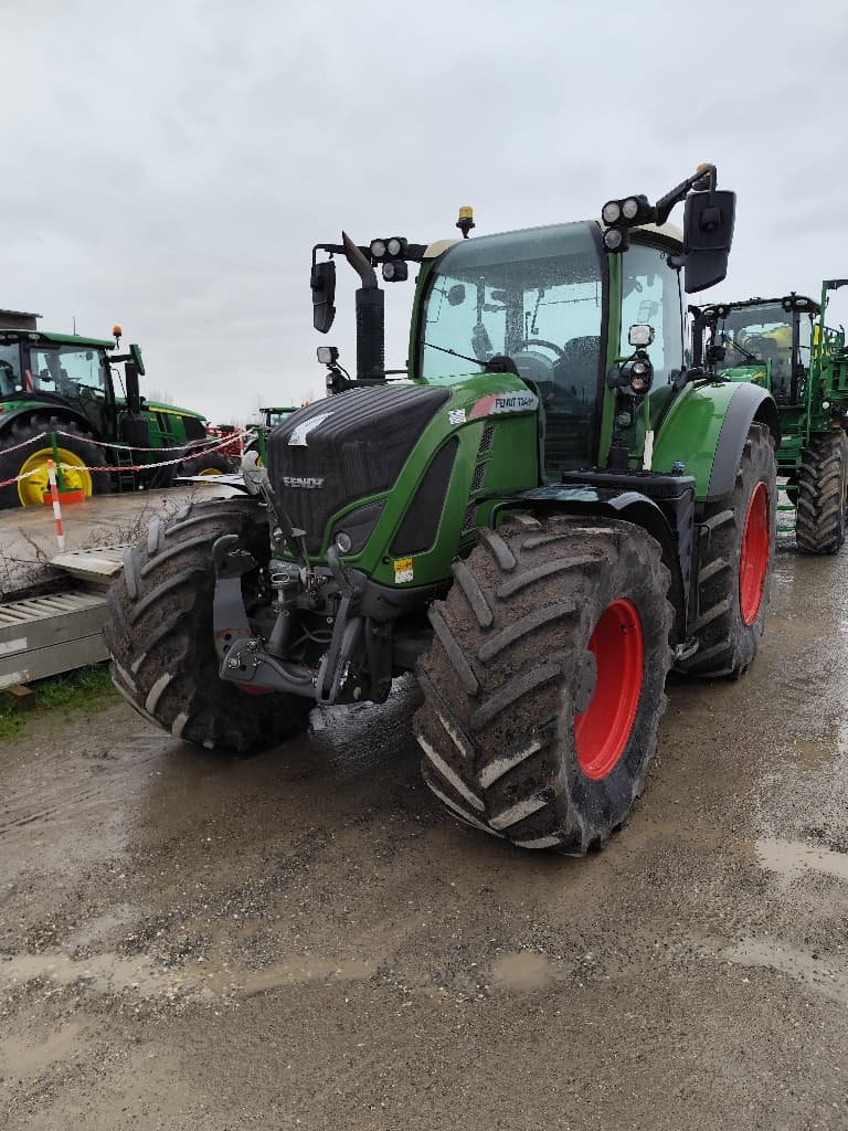 Tracteur FENDT 724 VARIO - photo principale