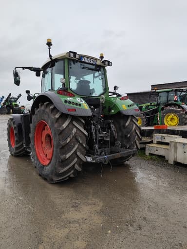 Tracteur FENDT 724 VARIO - photo 4