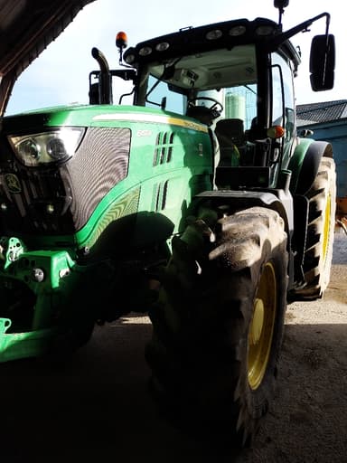 Tracteur JOHN DEERE 6155R - photo 2