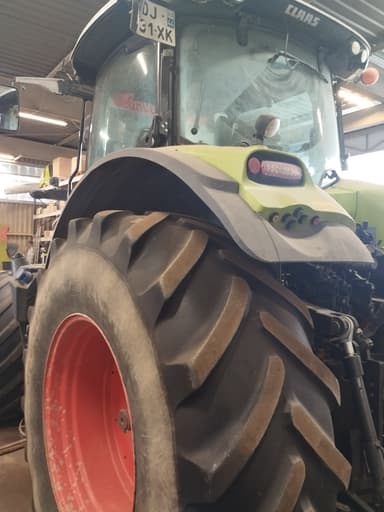 Tracteur CLAAS AXION 810 - photo 4