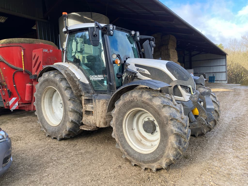 Tracteur chargeur VALTRA N175 - photo principale