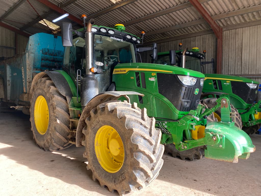 Tracteur JOHN DEERE 6R195 - photo principale