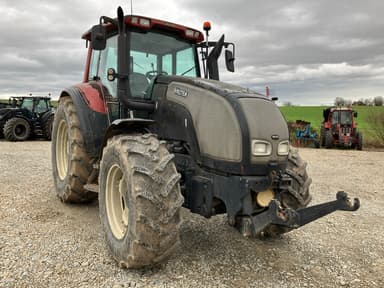 Tracteur chargeur VALTRA M130 - photo 2
