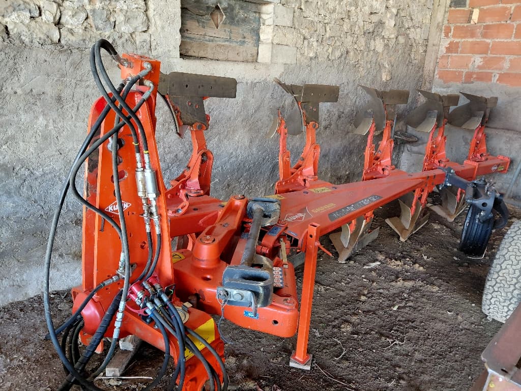 Charrue KUHN Vari master 123 - photo principale
