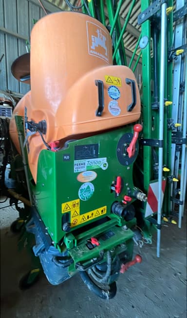 Pulverisateur AMAZONE UF901 - photo 2
