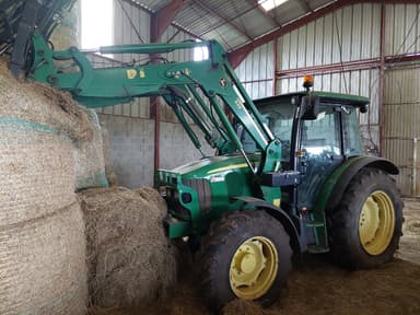 Tracteur chargeur JOHN DEERE 5080R - photo 2
