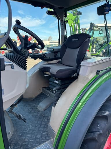 Tracteur FENDT 209F - photo 4