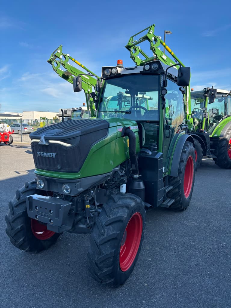 Tracteur FENDT 209F - photo principale