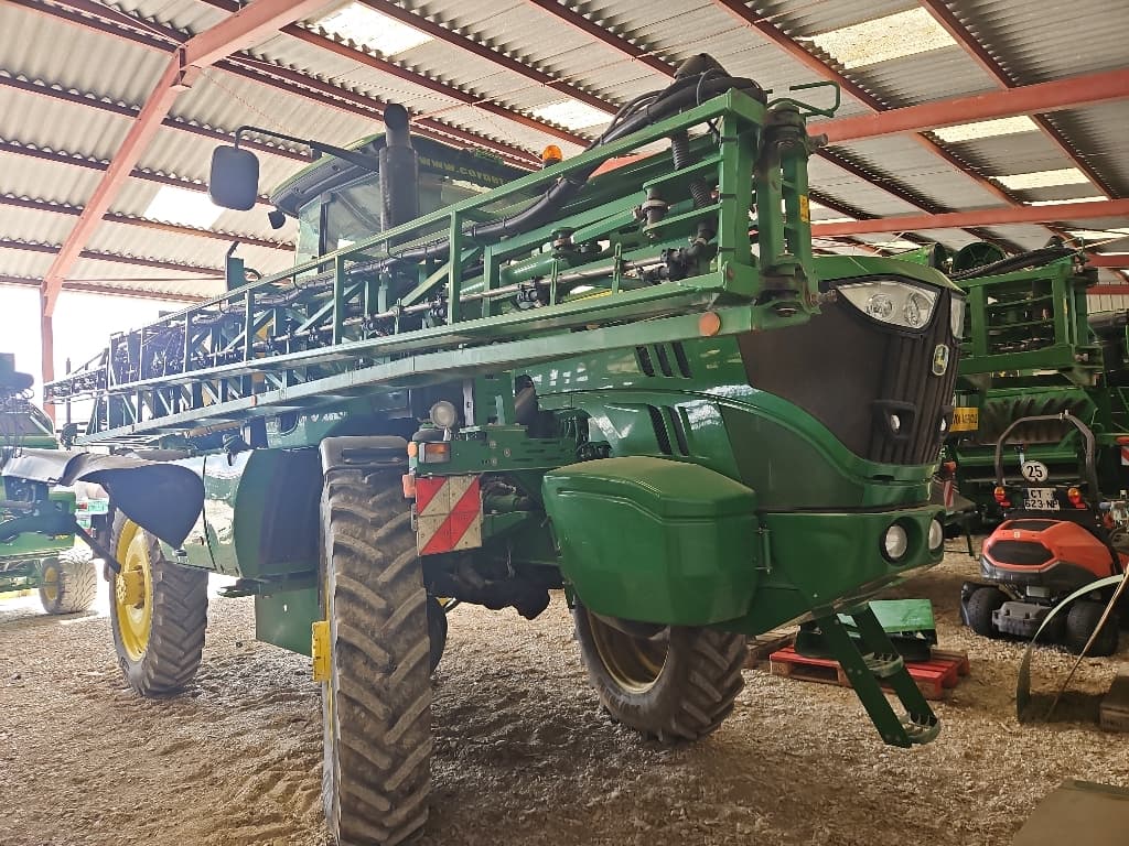 Pulverisateur automoteur JOHN DEERE R 4040 - photo principale
