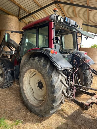 Tracteur chargeur VALTRA N101 - photo 4