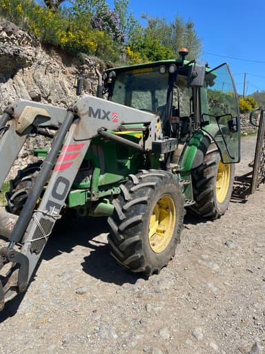 Tracteur chargeur JOHN DEERE 5100R - photo 2