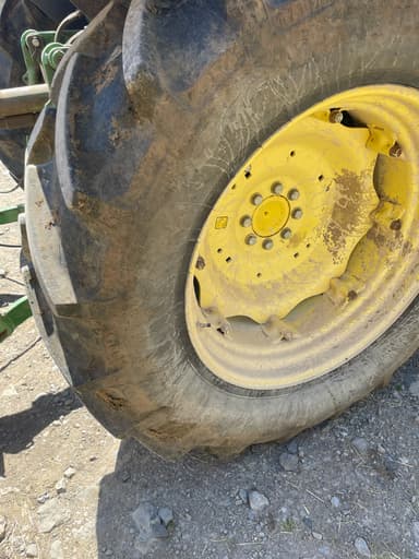 Tracteur chargeur JOHN DEERE 5100R - photo 4