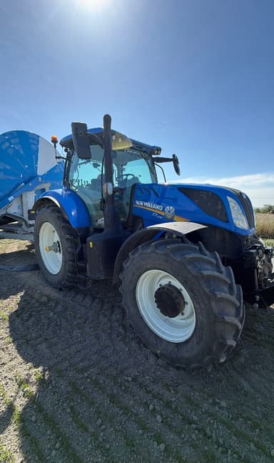 Tracteur NEW HOLLAND T7.230 CLASSIC - photo 3
