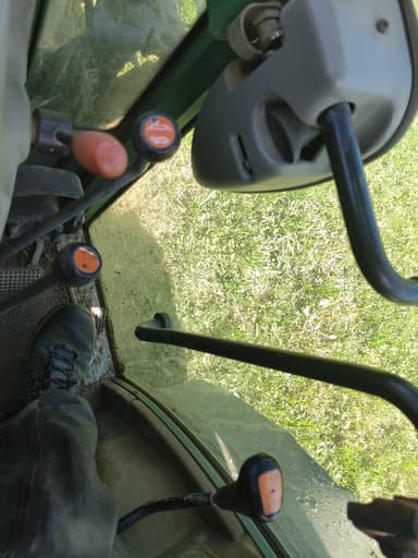 Tracteur fruitier FENDT 208V - photo 5