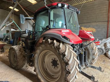 Tracteur chargeur CASE IH Farmal U 105 - photo 3