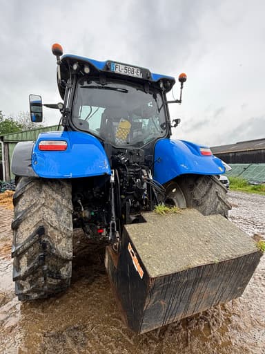 Tracteur chargeur NEW HOLLAND T6.165 - photo 2