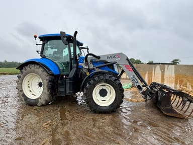 Tracteur chargeur NEW HOLLAND T6.165 - photo 3