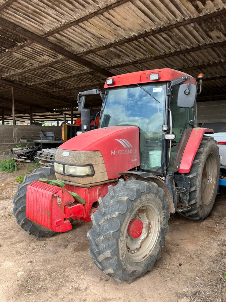 Tracteur MC CORMICK CX 85 - photo principale