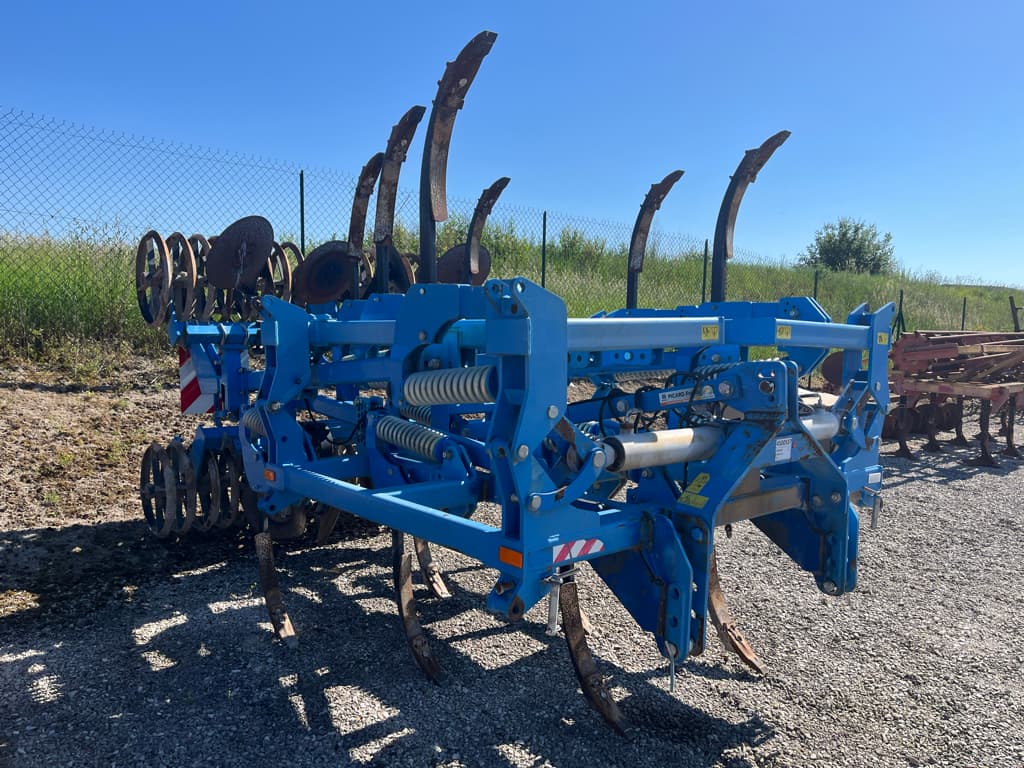 main picture