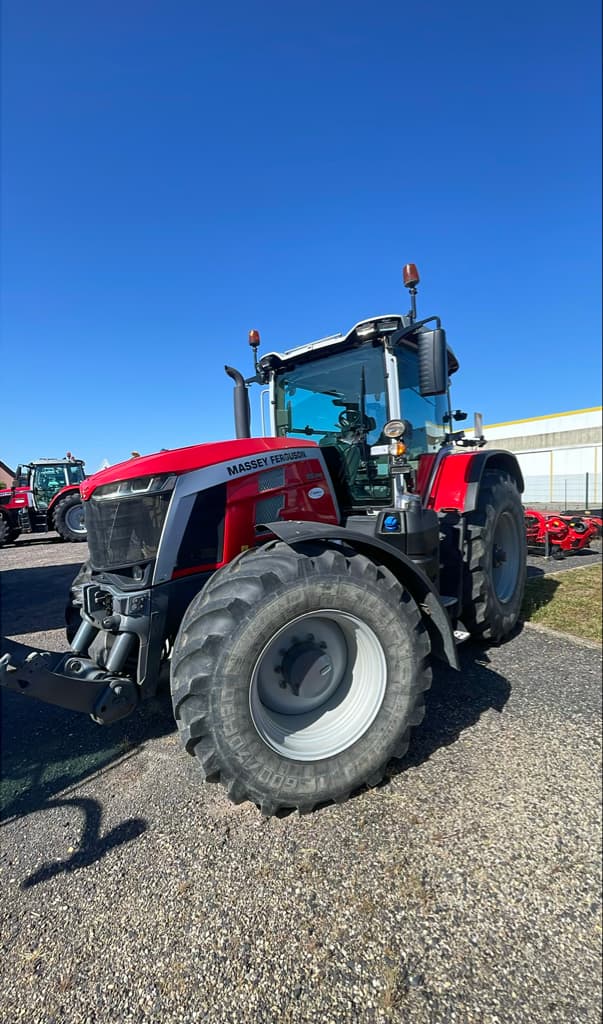 Tracteur MASSEY FERGUSON MF8S.245 D7 - photo principale