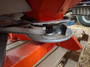 Epandeur engrais KUHN Axis 40.1 - photo 3