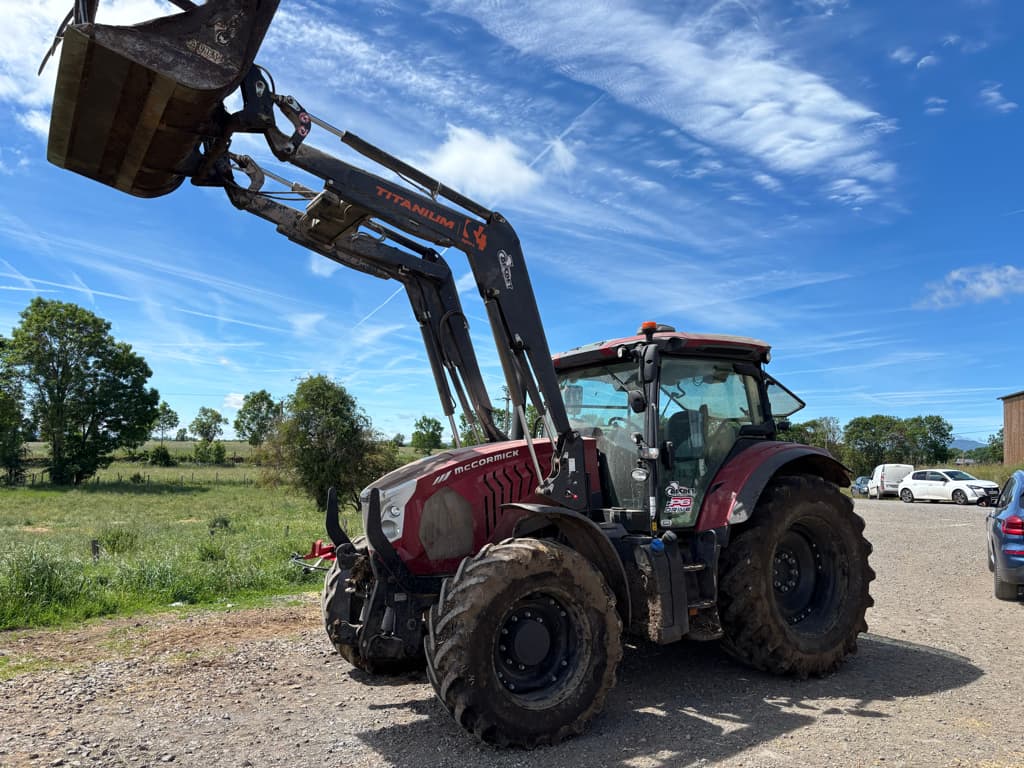 Tracteur chargeur MC CORMICK X7.617 PREMIUM - photo principale