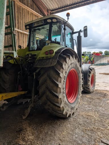 Tracteur CLAAS AXION 820 - photo 5