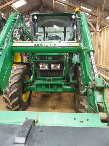 Tracteur chargeur JOHN DEERE 5080R - photo 5