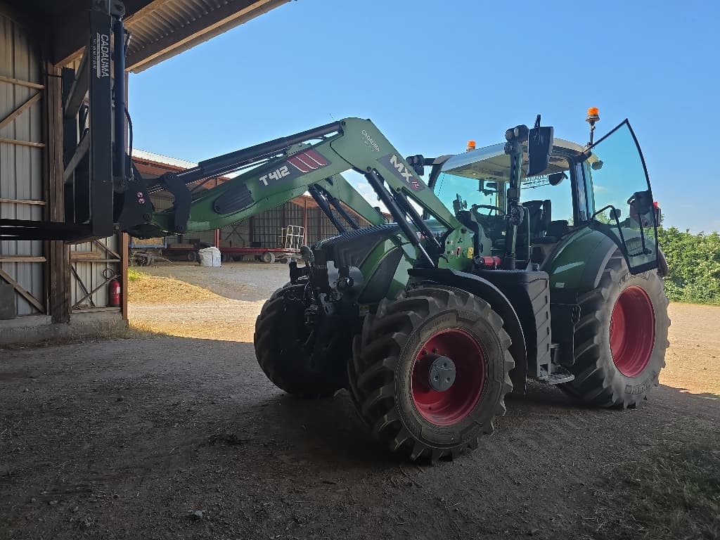 Tracteur chargeur FENDT 716 POWER + - photo principale