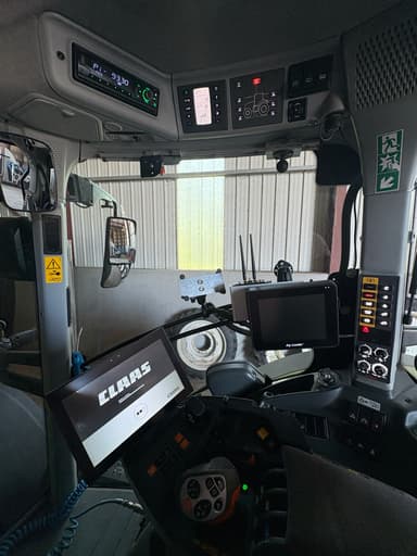Tracteur CLAAS AXION 870 CMATIC - photo 4