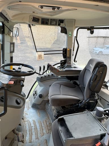 Tracteur CLAAS ARION 630 - photo 4