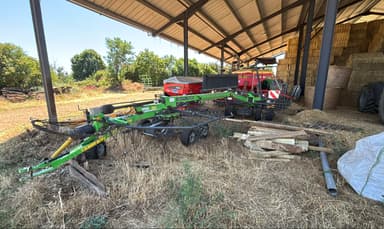 Andaineur DEUTZ FAHR Swathmaster 7132 vario - photo 2