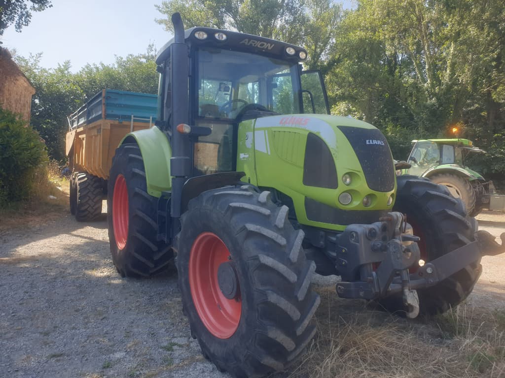 Tracteur CLAAS ARION 640 - photo principale