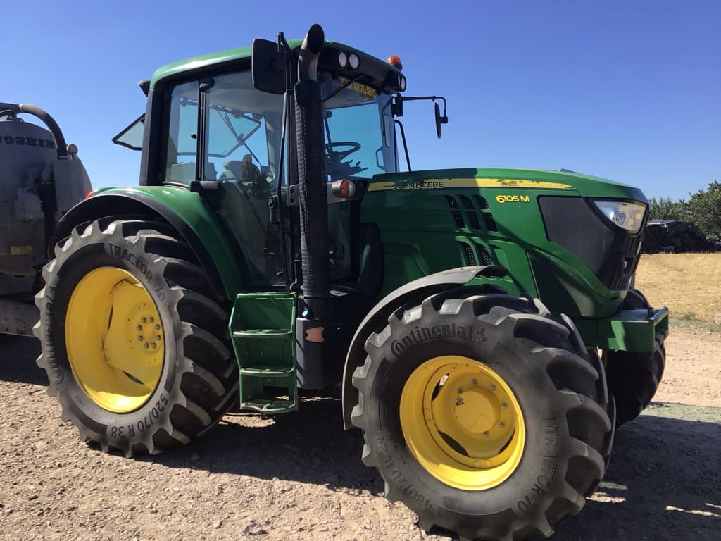 Tracteur JOHN DEERE 6105 M - photo principale