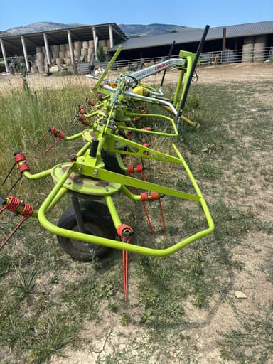 Faneuse CLAAS Volto 80 - photo 2