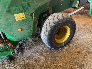 Presse balles rondes JOHN DEERE V461M - photo 5