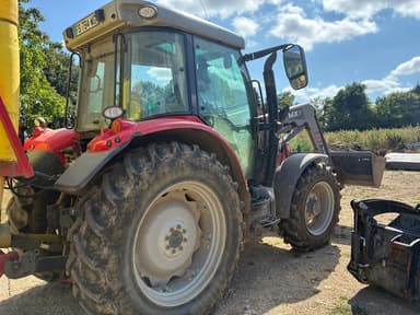 Tracteur MASSEY FERGUSON 5711S DYNA-6 EFFICIENT - photo 3
