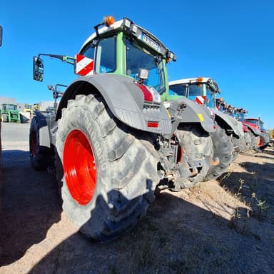 Tracteur FENDT 824 VARIO PROFI - photo 4