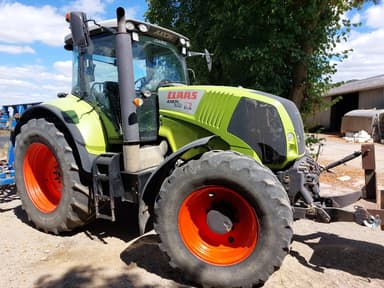 Tracteur CLAAS AXION 810 - photo 2