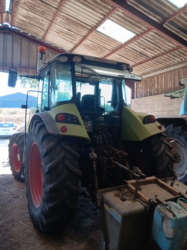 Tracteur CLAAS ARION 410 - photo 2