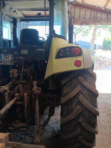 Tracteur CLAAS ARION 410 - photo 3
