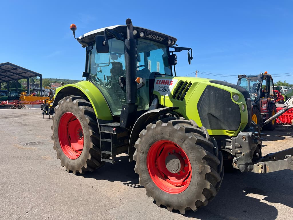 Tracteur CLAAS ARION 530 - photo principale