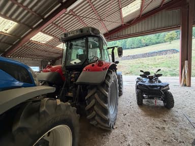 Tracteur chargeur MASSEY FERGUSON 5713 SL DYNA-6 ESSENTIAL - photo 4