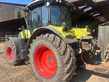 Tracteur CLAAS Arion 620 - photo 4