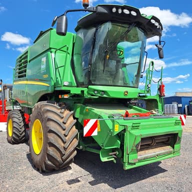 Moissonneuse JOHN DEERE T550i - photo 2