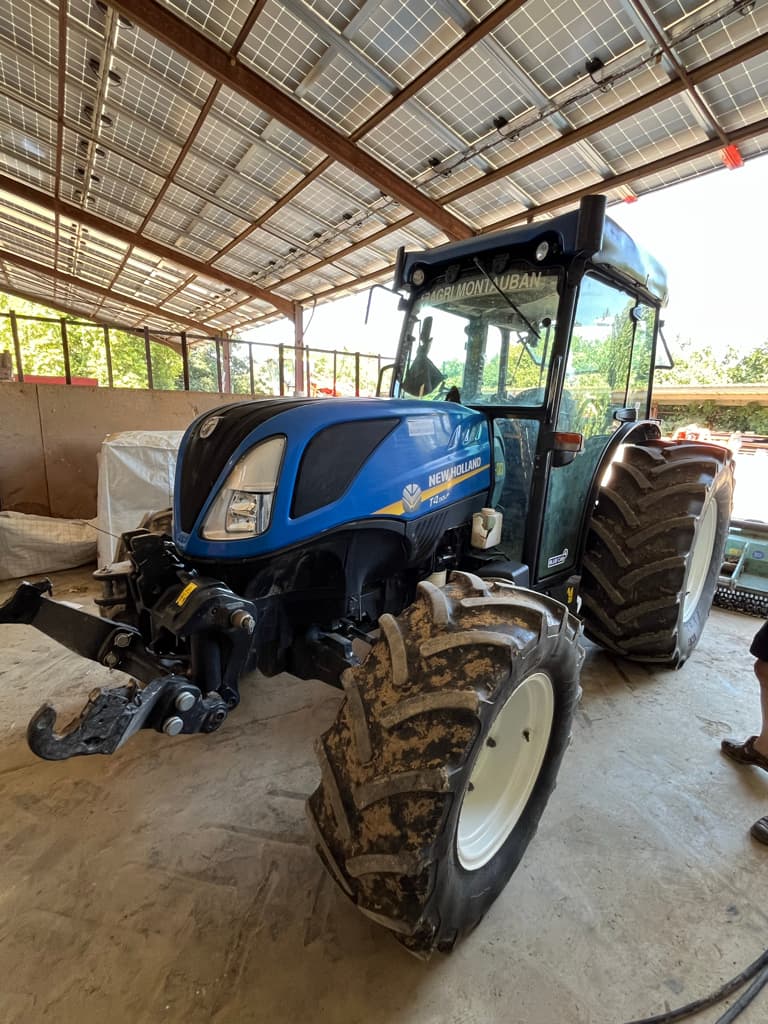 Tracteur fruitier NEW HOLLAND T4 110 LP - photo principale