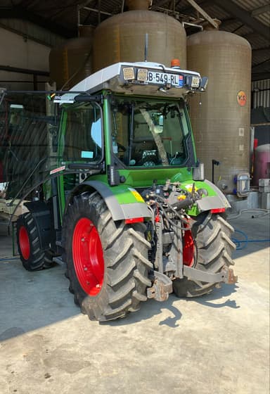 Tracteur FENDT 210 VARIO - photo 4