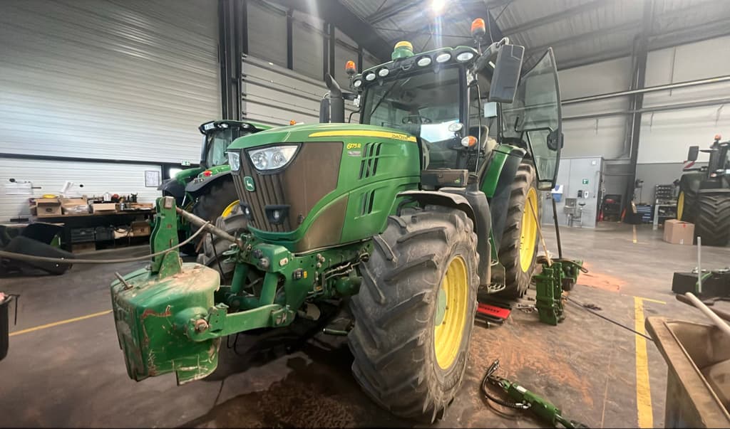 Tracteur JOHN DEERE 6175R - photo principale