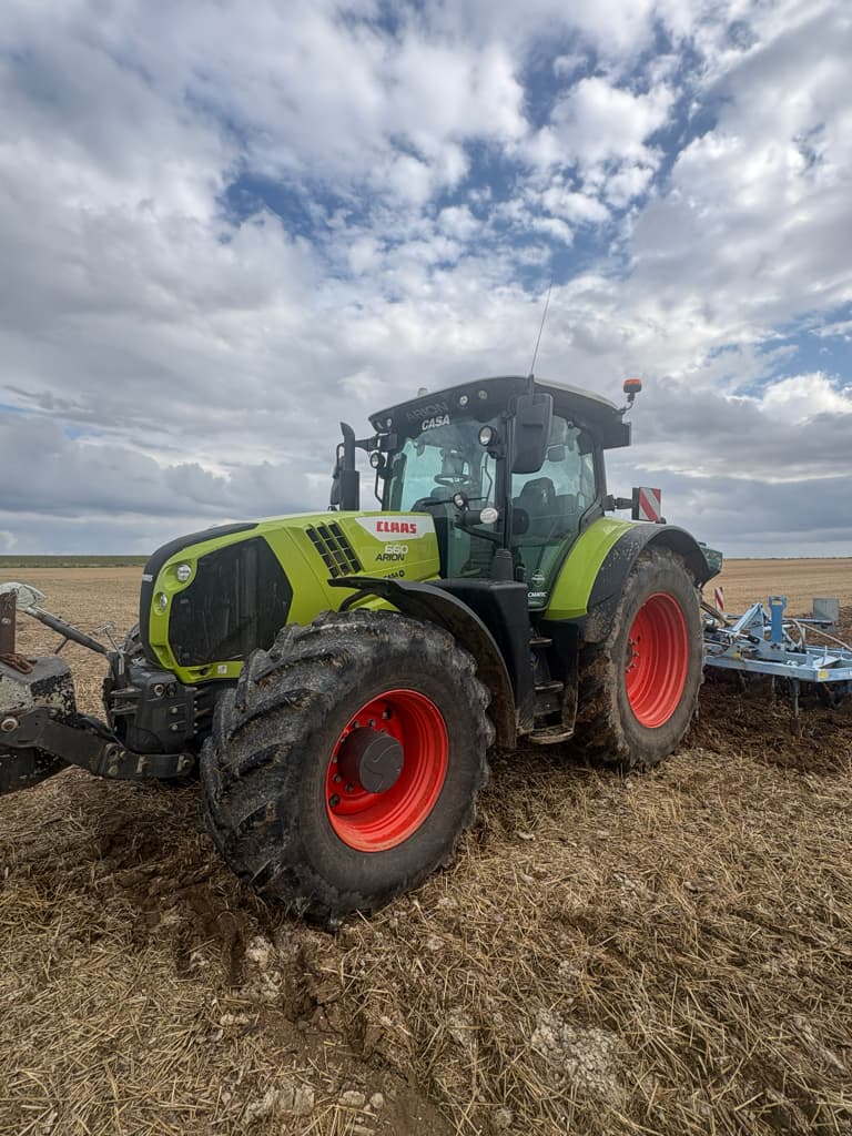 Tracteur CLAAS Arion 660 CMATIC CEBIS - photo principale