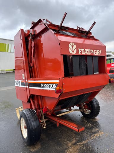 Presse balles rondes HESSTON 5670 - photo 4
